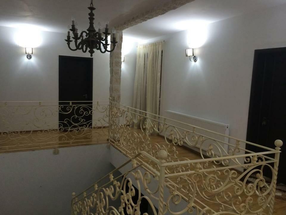 Pensiunea Medeea Hotel Pestis ภายนอก รูปภาพ
